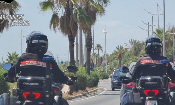 Carabiniere in vacanza a Catania sventa un furto d'auto