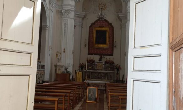 Siracusa, a Ortigia una candela dimenticata scatena l’inferno nella chiesa di San Paolo Apostolo