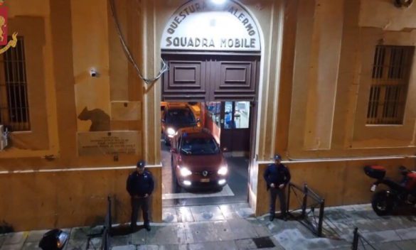 Palermo, arrestata ex guardia giurata: l'accusa è di avere venduto armi clandestinamente