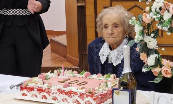 Nuova centenaria a Solarino: festa in Consiglio comunale per nonna Annetta