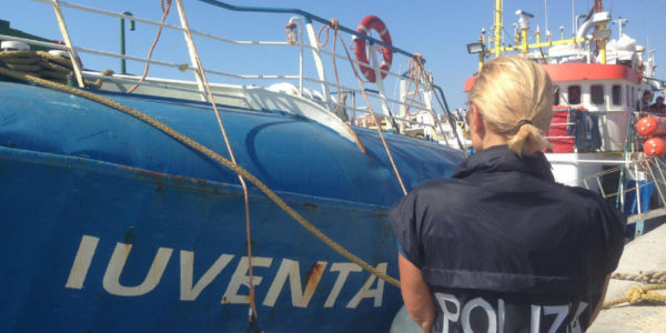 Migranti, la Iuventa non era un taxi del mare: dopo 7 anni prosciolti i 10 imputati a Trapani