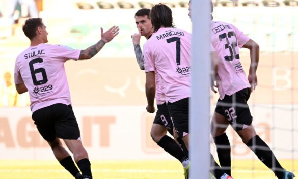 Palermo-Parma 0-0, la diretta: via alla gara, Mignani dà fiducia a Di Mariano ed Henderson