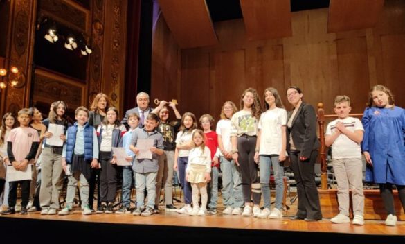 Panormus, la scuola adotta la città: gli studenti suoneranno sulla scalinata del Teatro Massimo