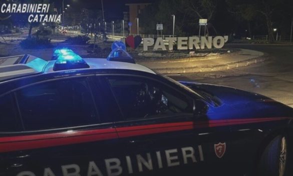 Soldi per riconsegnare lo scooter rubato, ma all'appuntamento a Paternò ci sono i carabinieri