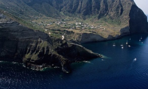 Salina verso l’Area marina protetta: i tre Comuni dell’isola raggiungono l’intesa