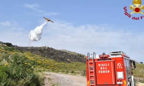 Schifani: «Da Roma arriveranno risorse per potenziare la lotta agli incendi in Sicilia»