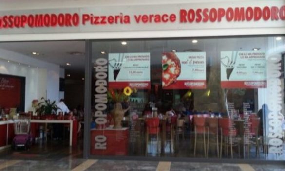 Furto al Forum Palermo, scassinata la cassaforte di Rossopomodoro: bottino da 70mila euro