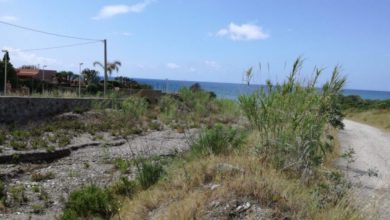 Messina, trovato cadavere in spiaggia: è il terzo in pochi giorni, si sospetta che le vittime siano i dispersi dell'ultima tragedia del mare