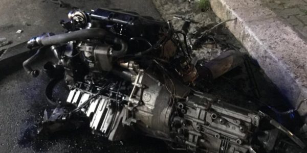 Auto ribaltata e distrutta ad Alcamo dopo un incidente, il giovane alla guida positivo all'alcol test