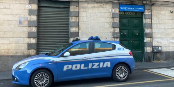 Furti d'auto con cavallo di ritorno, obbligo di dimora a Catania per tre indagati