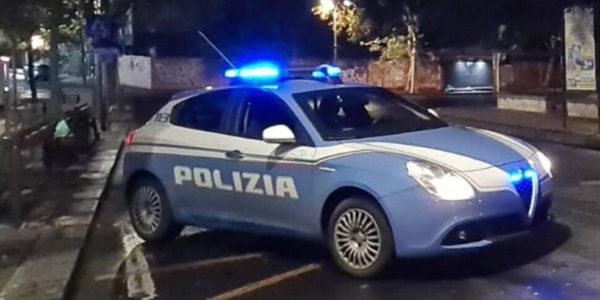 Catania, adesca un militare straniero e lo fa rapinare: arrestata pregiudicata di 44 anni, è caccia al complice