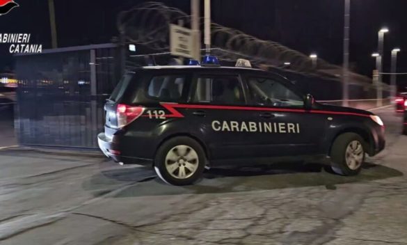 Catania, evade dai domiciliari: i carabinieri lo riconoscono mentre passeggia in viale Rapisardi e lo bloccano