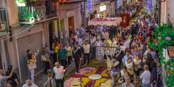 Devozione, fede e arte. Una festa da 30 anni