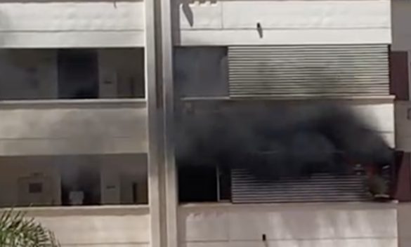 Palermo, corto circuito in un appartamento in viale del Fante: veranda in fiamme