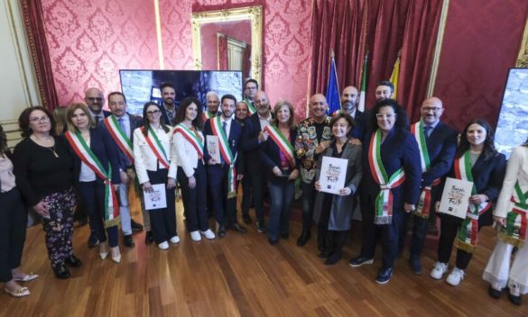 Nell’anno delle Radici italiane del mondo, 46 borghi siciliani aprono le porte di centinaia di tesori nascosti