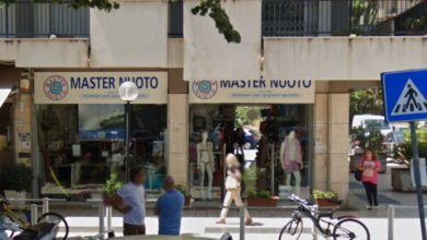 Palermo, furto con vetrina spaccata in un negozio di articoli sportivi di fronte alla Piscina