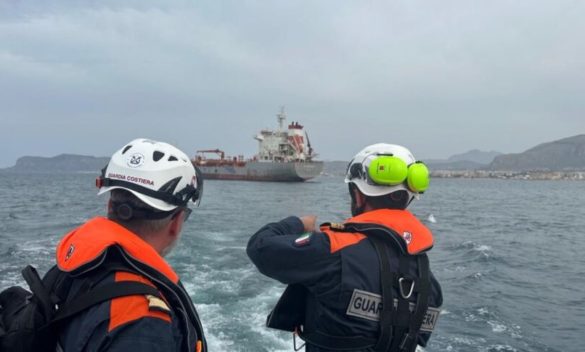 Nave panamense bloccata in porto a Palermo: non rispettava gli standard di sicurezza