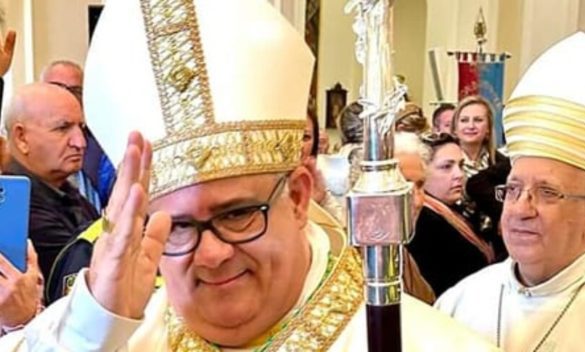 La benedizione di Papa Francesco alla chiesa di Noto