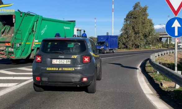 Traffico illecito di rifiuti, a Catania misura cautelare per sette indagati