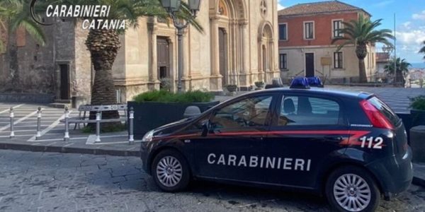 Sparatoria a Misterbianco, gambizzato un uomo davanti a un bar in via Matteotti