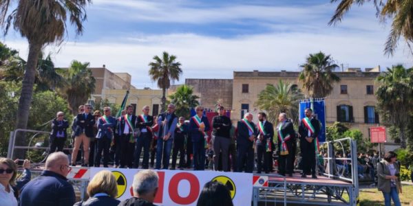 Studenti in piazza a Trapani per dire no ai depositi di scorie radioattive