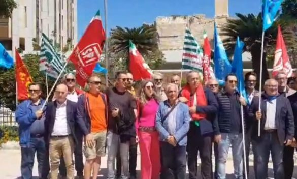 L'operaio morto a Salemi, sit-in dei sindacati a Trapani: «Una giovane vita persa è una sconfitta per tutti»