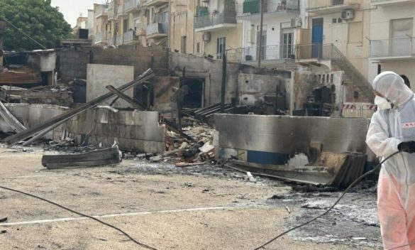 L’incendio al ristorante di Sciacca, al via la bonifica dall'amianto