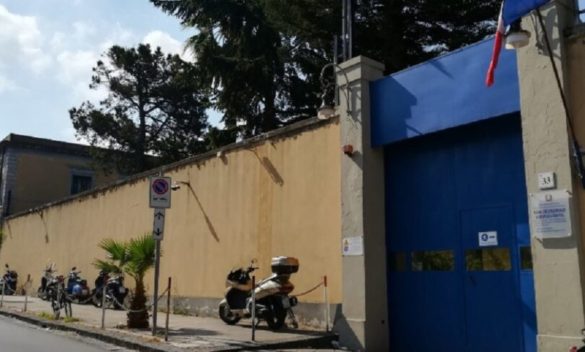 La droga entrava nel carcere di Barcellona Pozzo di Gotto: finiscono in cella un agente di polizia penitenziaria e un infermiere dell’Asp di Messina