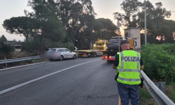 Scontro tra due auto nella notte sulla Messina-Catania, muore a 46 anni allo svincolo di Acireale