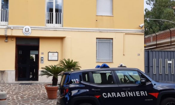 Denuncia gli ex datori di lavoro e viene minacciato, tre arresti per tentata estorsione a Patti