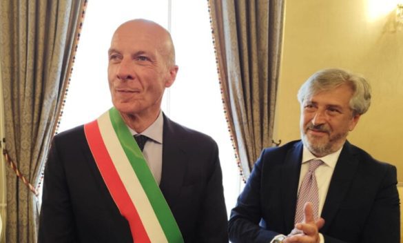 A Caltanissetta proclamati il sindaco e i consiglieri comunali, Tesauro indossa la fascia e si emoziona