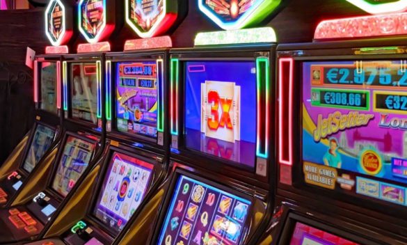 Palermo, regolamento movida: il Tar deciderà a ottobre, restano invariati gli orari di chiusura per le sale con le slot machine