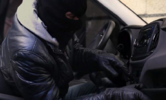 Palermo, ladri scatenati: cinque antifurto abbandonati a Borgo Nuovo