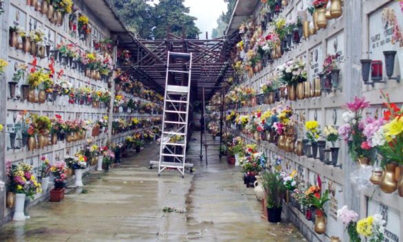 Furto al cimitero di Monreale, rubate 30 grondaie di rame