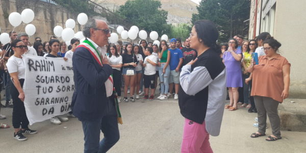 Fiaccolata e palloncini bianchi: San Cipirello e San Giuseppe Jato ricordano le vittime