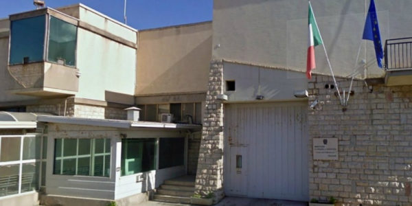 Trapani, incendio in carcere: detenuto dà fuoco alla cella per protesta