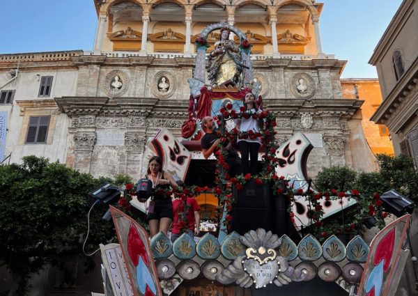 Chère Santuzza, libère-nous de ce Palerme